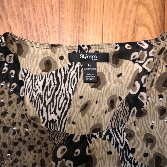 Flowy Multi Pattern Blouse - Picture 3 of 4